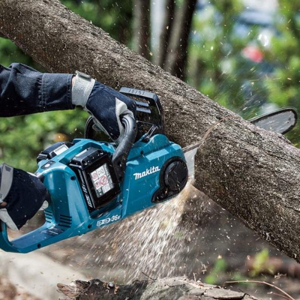 Hướng dẫn sử dụng và đảm bảo an toàn Máy cưa xích dùng pin Makita UC020GZ 1600W