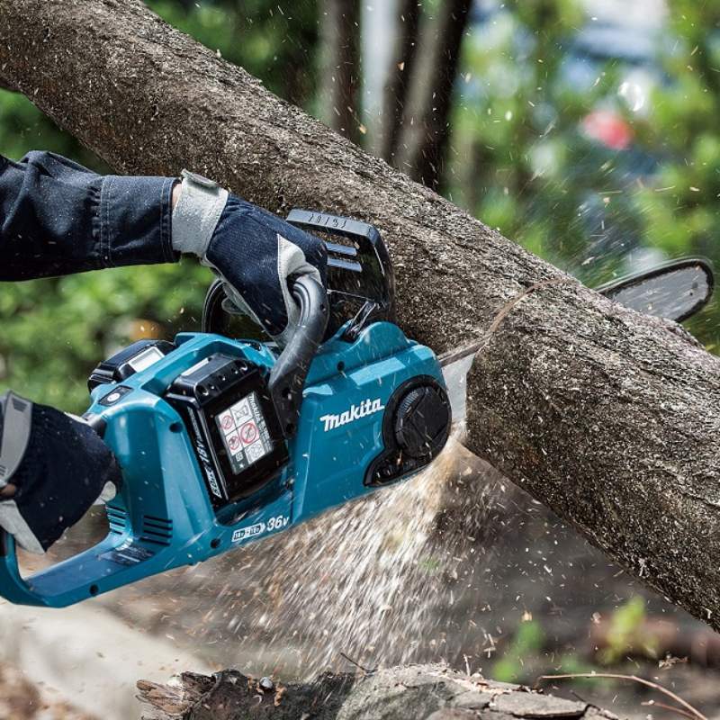 Hướng dẫn sử dụng và đảm bảo an toàn Máy cưa xích dùng pin Makita UC020GZ 1600W