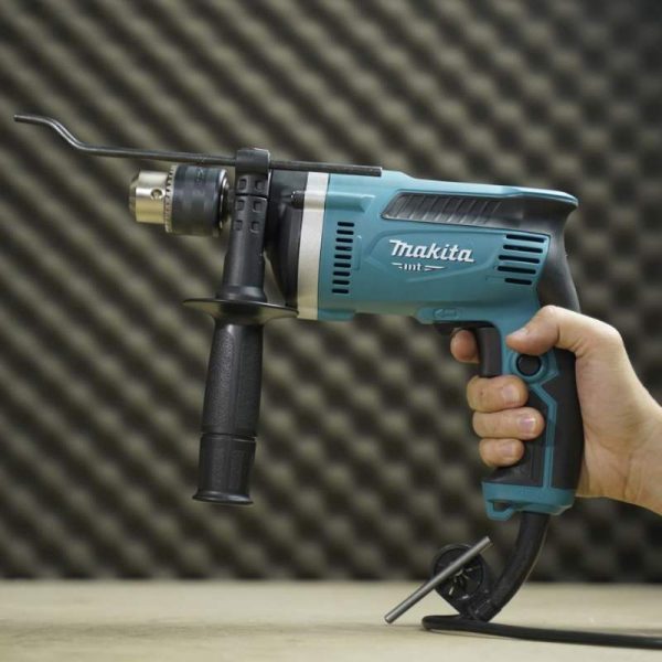 So sánh Makita M8101B với các máy khoan cùng phân khúc