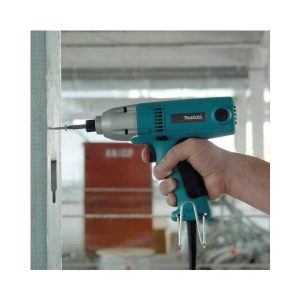 Ứng dụng thực tế của máy vặn vít Makita 6952 cho mọi nhu cầu