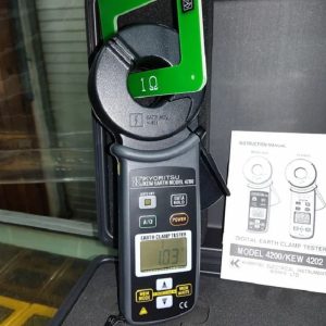 Ampe kìm Kyoritsu 4202 thích hợp với những người cần đo điện trở nhanh chính xác